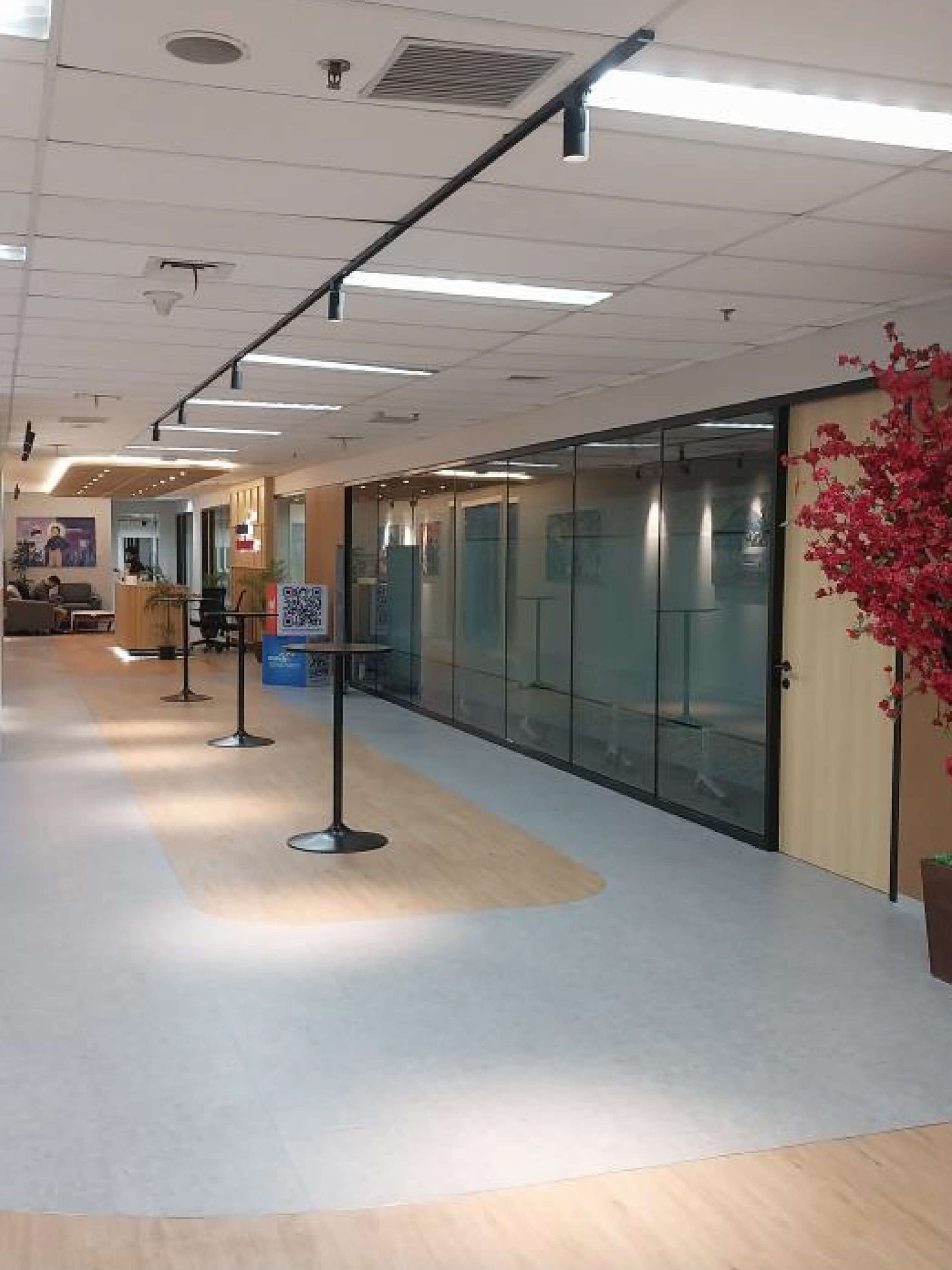 Mandiri Utama Finance gallery